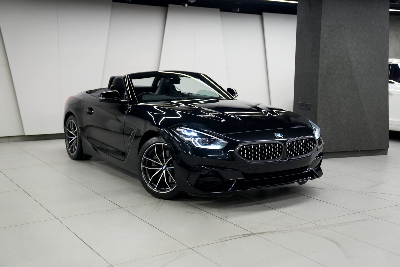 Bmw Z4 at Car street